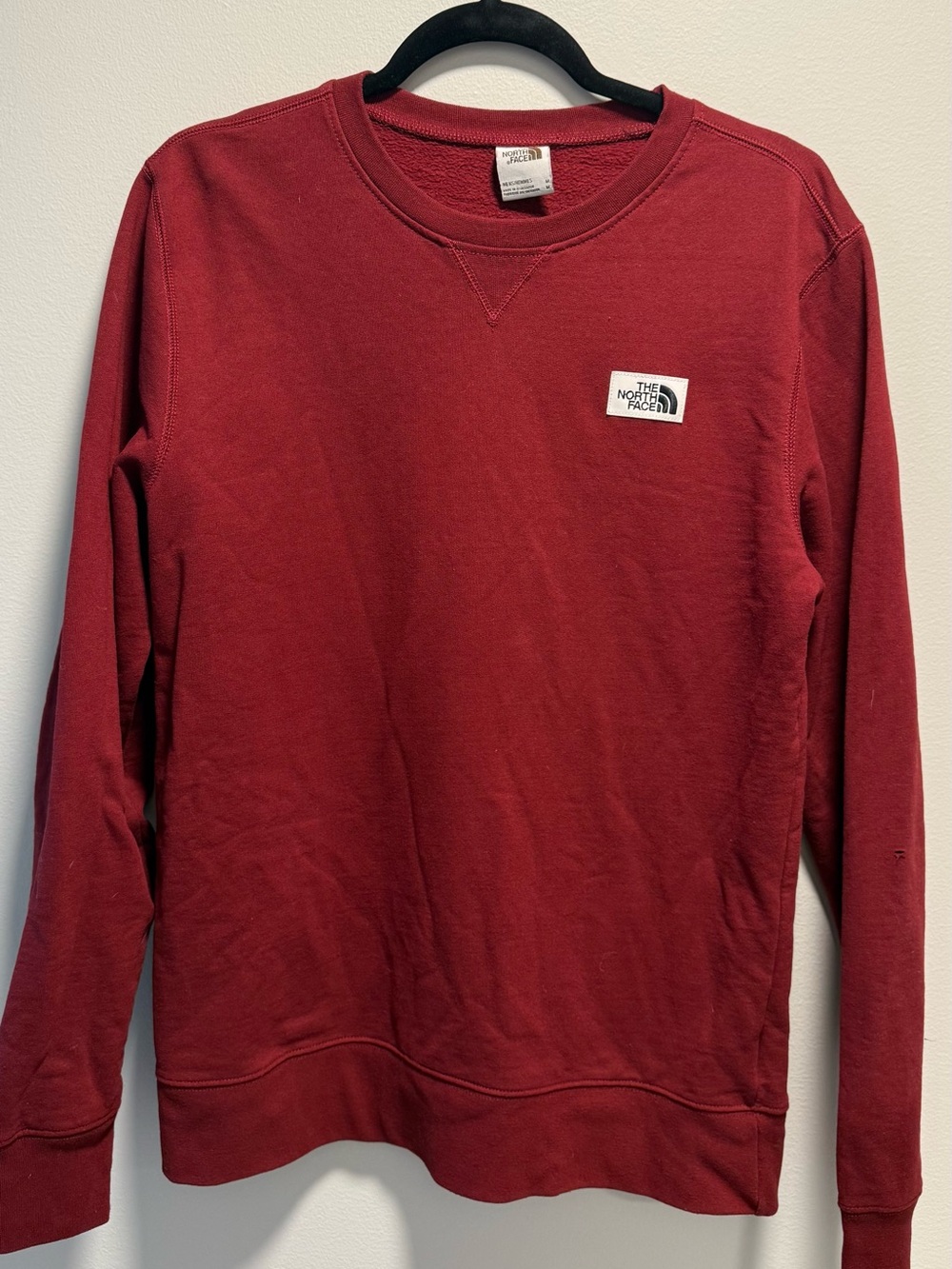 The North Face Men's Crewneck Sweater in Burgundy Red